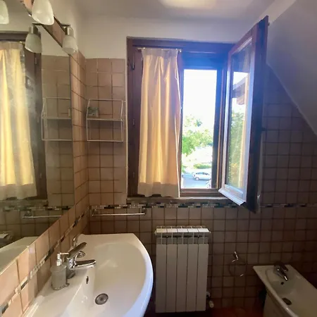 Sunflower Near The Center With Private Parking * Περούτζια