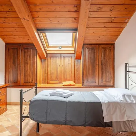 Apartman Sunflower Near The Center With Private Parking