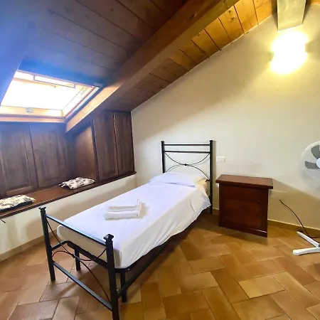 Sunflower Near The Center With Private Parking *