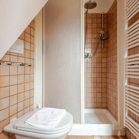 Apartment Sunflower Near The Center With Private Parking *